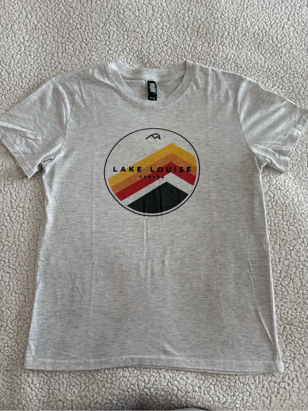 Lake Louise Canada Graphic Crewneck T-Shirt - Light Gray